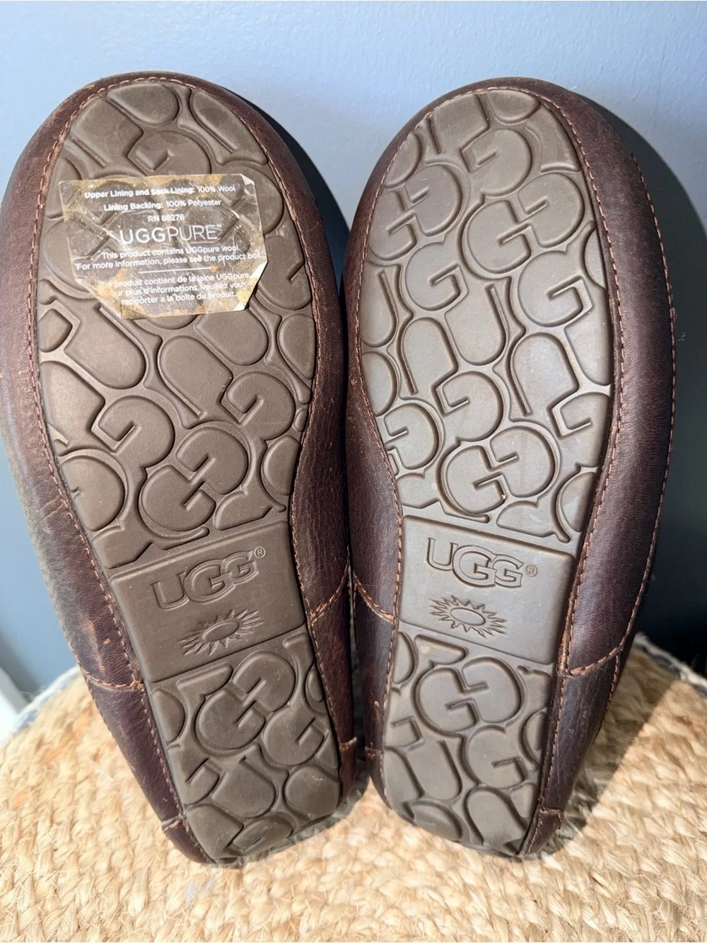 UGG Men’s Ascot Leather Slippers